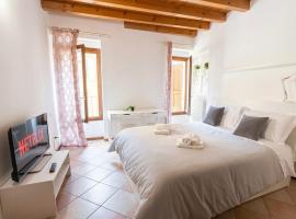 La Tua Dimora nel Cuore di Brescia, hotel i Brescia