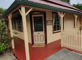 Blackwood Cobb & Co Historic Forest Retreat, Hotel in Blackwood