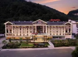 Hampton by Hotel Zhangjiajie National Forest Park-10min walk to biaozhi gate