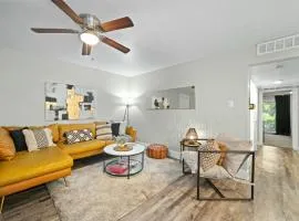 Modern and Spacious Apartment | AT&T Stadium