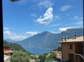 Casa Diana - Panoramablick auf den Gardasee, Hotel in Pieve