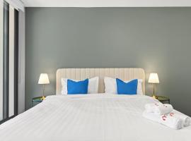 MetaWiseBnB Cronulla Beach Walk to Train & Shops 1, hotel i Cronulla