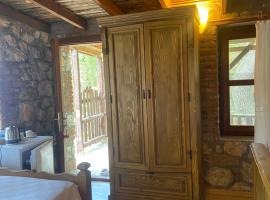 Pavelin yeri, Hotel in Altınoluk