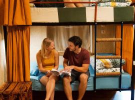 The Friends Hostel & Sauna, viešbutis Kutaisyje