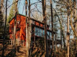 Moonlit Mountain Escape, hotel em Ellijay