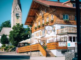 Hotel Tradizio, khách sạn ở Mittelberg