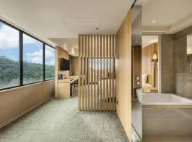 CHECK inn SELECT Taipei NeiHu