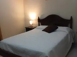 Casa amplia con garaje en Tarija 5 dormitorios