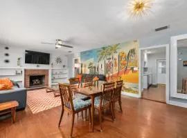 Midcentury Marvel pool home near University of Florida