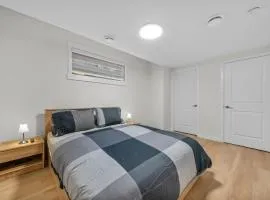 Bright 1BR Basement Suite Near U of A