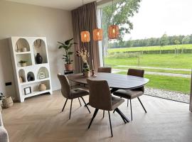 De Oale Delle - Holiday home in Ommen, viešbutis mieste Arriën