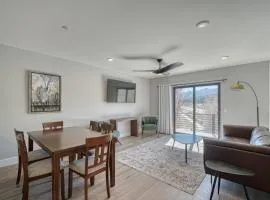 Dog Friendly! The Mayfly Hotel, Unit 1F