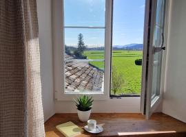 Au Bourg، فندق في Le Landeron