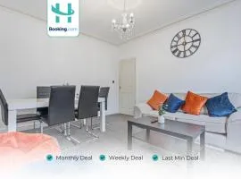 5BR House By Hyped Properties Short Term Rental Agency With Free Parking, Contractor Stays Wolverhampton