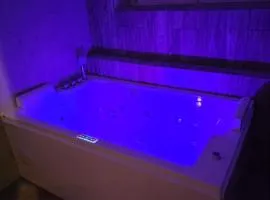 Apartament ogrodowa z jacuzzi w centrum