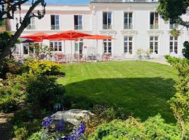 Logis Hôtel & Restaurant Chateau de la Marjolaine, ξενοδοχείο σε Essômes-sur-Marne