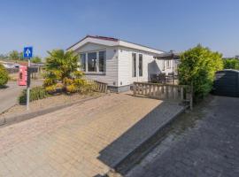 Chaletparc Krabbenkreek Zeeland - Chalet 96a, Hotel in Sint-Annaland