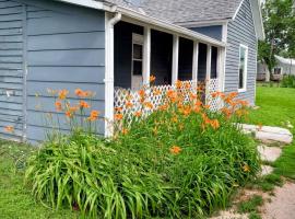 A little Cowboy Cabin by the Badlands!, hotel i Kadoka