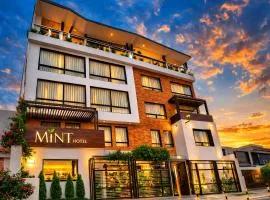Mint Hotel