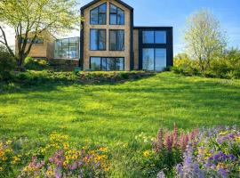 Nastawka Cottage Creativity and Regeneration, Hotel in Raciechowice