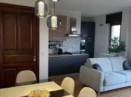 EOS Suite Apartment - a due passi da Piazza Pisanelli e Ospedale Panico