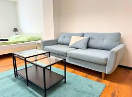 Haus mit Kostenlosen Öffentlichen Parkplätzen, хотел в Кьолн