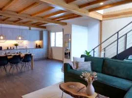 Louisa's Gallery - Stilvolles ruhiges Alpine Apartment mit Whirlpool & Bergblick - Wandern & Ski - Swiss Alps