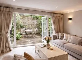 Cozy House in Belgravia, 2 king beds, garden and hot tub