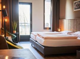 Family apartment in Hambachtal Boutique Resort, hotel u gradu Oberhambach
