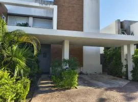 Altozano Luxury - Near Progreso