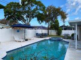 Beautiful Pool, Close To Beaches, hotel a Largo