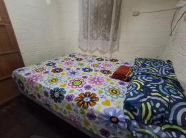 Backpacker's ROOF, hotel en San Salvador