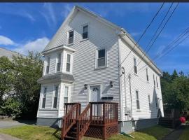 Cozy 2-Bed Room Apartment, Hotel in Middleborough