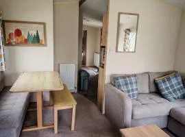 Flamingo Land Cedar Wood 118