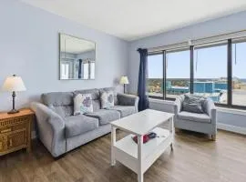 New Palace Resort 2BR w Pools, High Floor, Views!