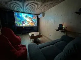 Solar Cinema Cabin with Hot Tub in Brno