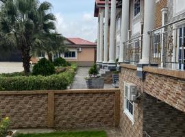 Tukaris Hotel, hotel in Bassa