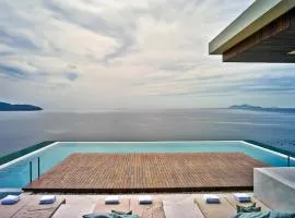 Da Nang Beachfront Apartment Balcony, Infinity Pool