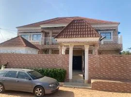 Amie's Villa Apartment