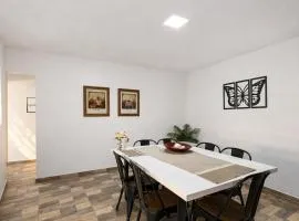 Departamento en vicente López hasta 3 personas súper comodo