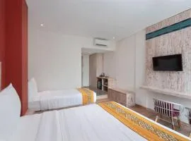 DEJAVU 2.0 HOTEL BAJO KOMODO