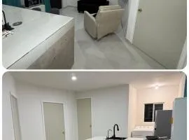 Modern 2-bedroom apartment, cool and safe2