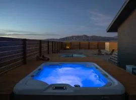 Dark Star - Endless Stars, Cowboy Pool, Spa, Fire pit, BBQ