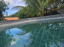 Casa completa em Lindoia - Hospedagem Perfeita para os Autos Antigos - ATÉ 11 PESSOAS - GARAGEM PARA 3 CARROS - 2 BANHEIROS