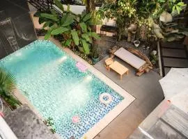 Spacious 3BR Rustic Villa Near Clark - Private Pool, Mini Billiards, 5-7 Car Parking, Kitchen, WiFi & Karaoke