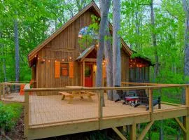 Camp Bell at Twin Rivers - Cozy Riverfront Cabin