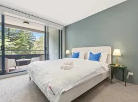 MetaWise BNB Modern Studio in Central Cronulla 2