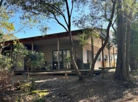 Coalmine Beach Holiday Park, hotel u gradu Walpole