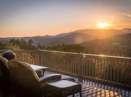 The Summit Spacious Cabin Panoramic Views