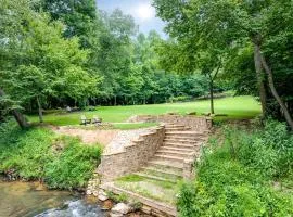 Soque River Sanctuary Scenic Retreat with Rive